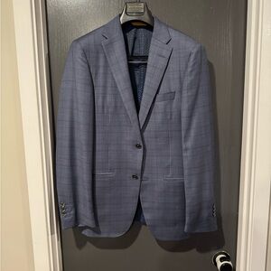 Hickey Freeman Bespoke Plaid Suit – Luxury Tailoring – Gently Used